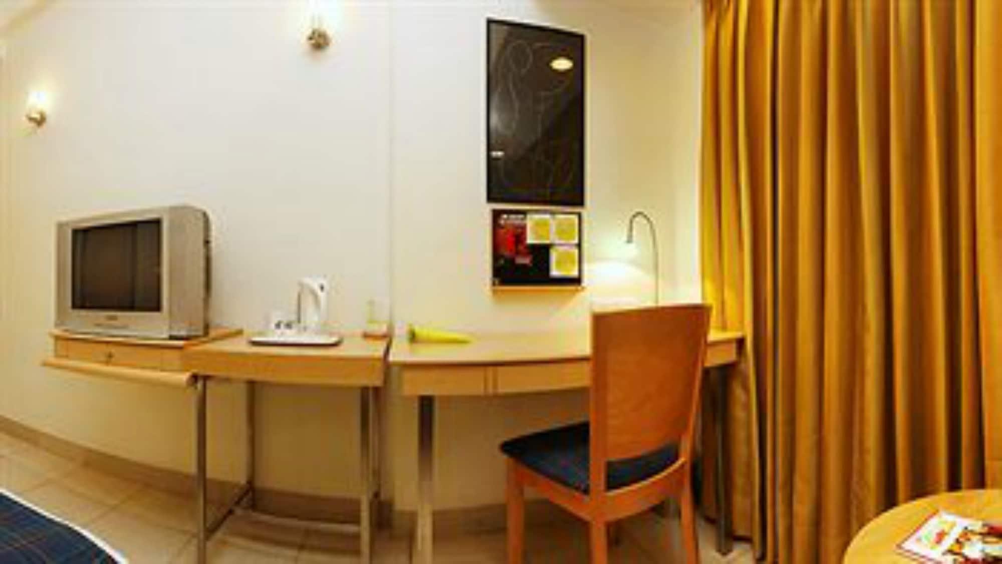 Lemon Tree Hotel, Udyog Vihar, Gurugram Gurgáon Exteriér fotografie
