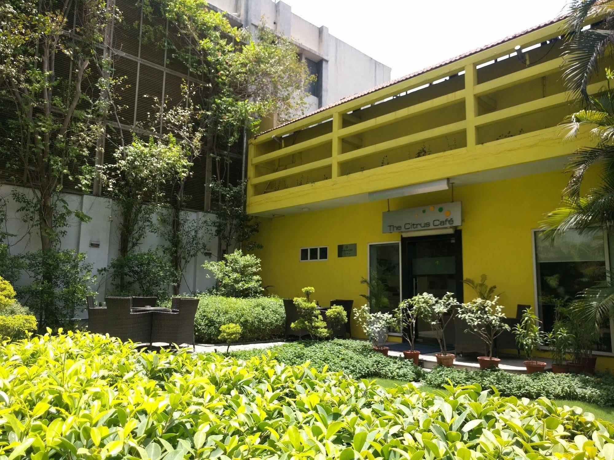 Lemon Tree Hotel, Udyog Vihar, Gurugram Gurgáon Exteriér fotografie