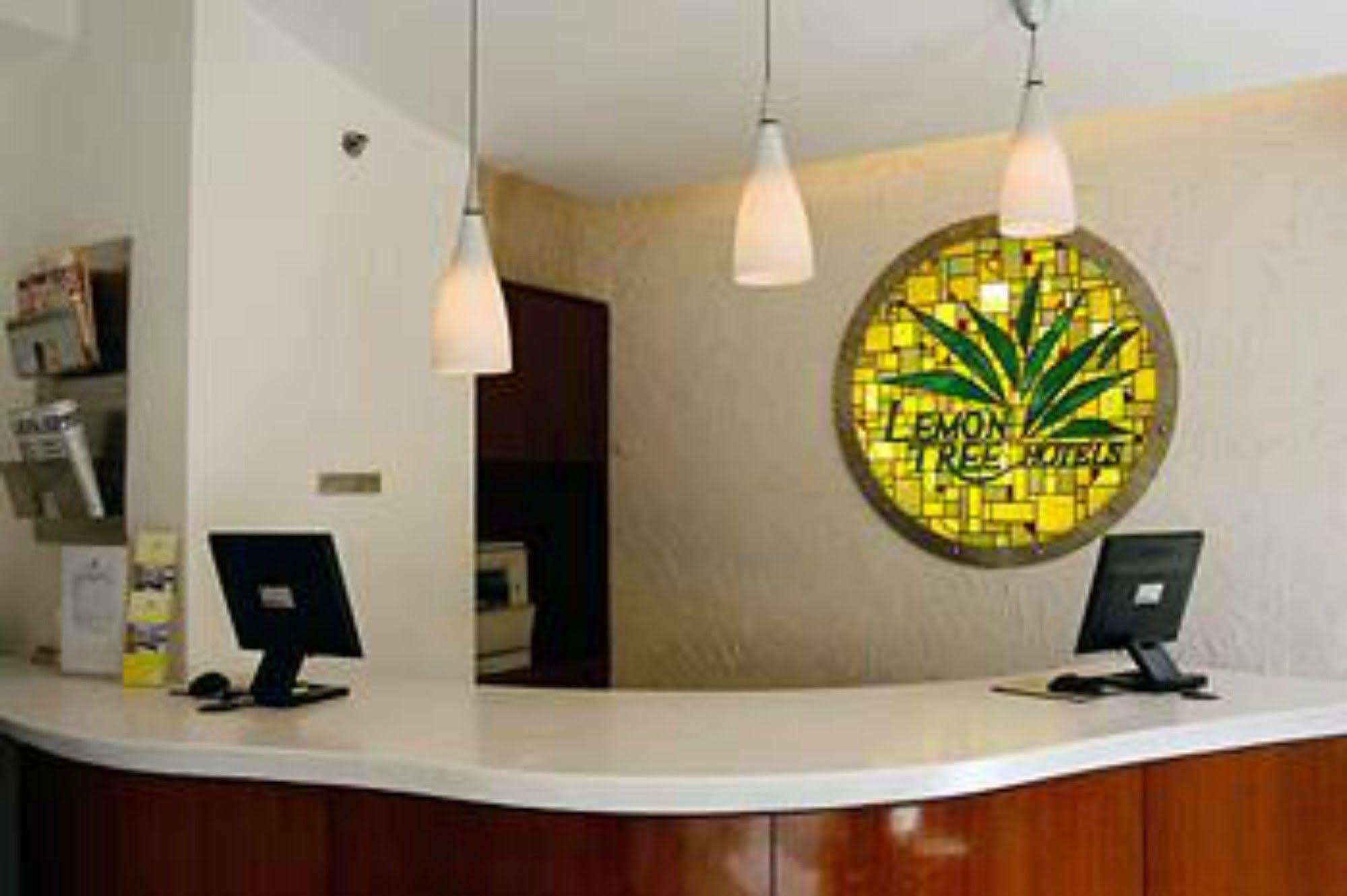 Lemon Tree Hotel, Udyog Vihar, Gurugram Gurgáon Exteriér fotografie